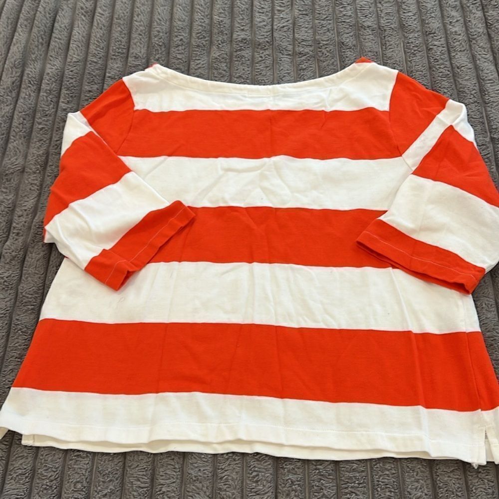 Women’s Top - Picture 4 of 4